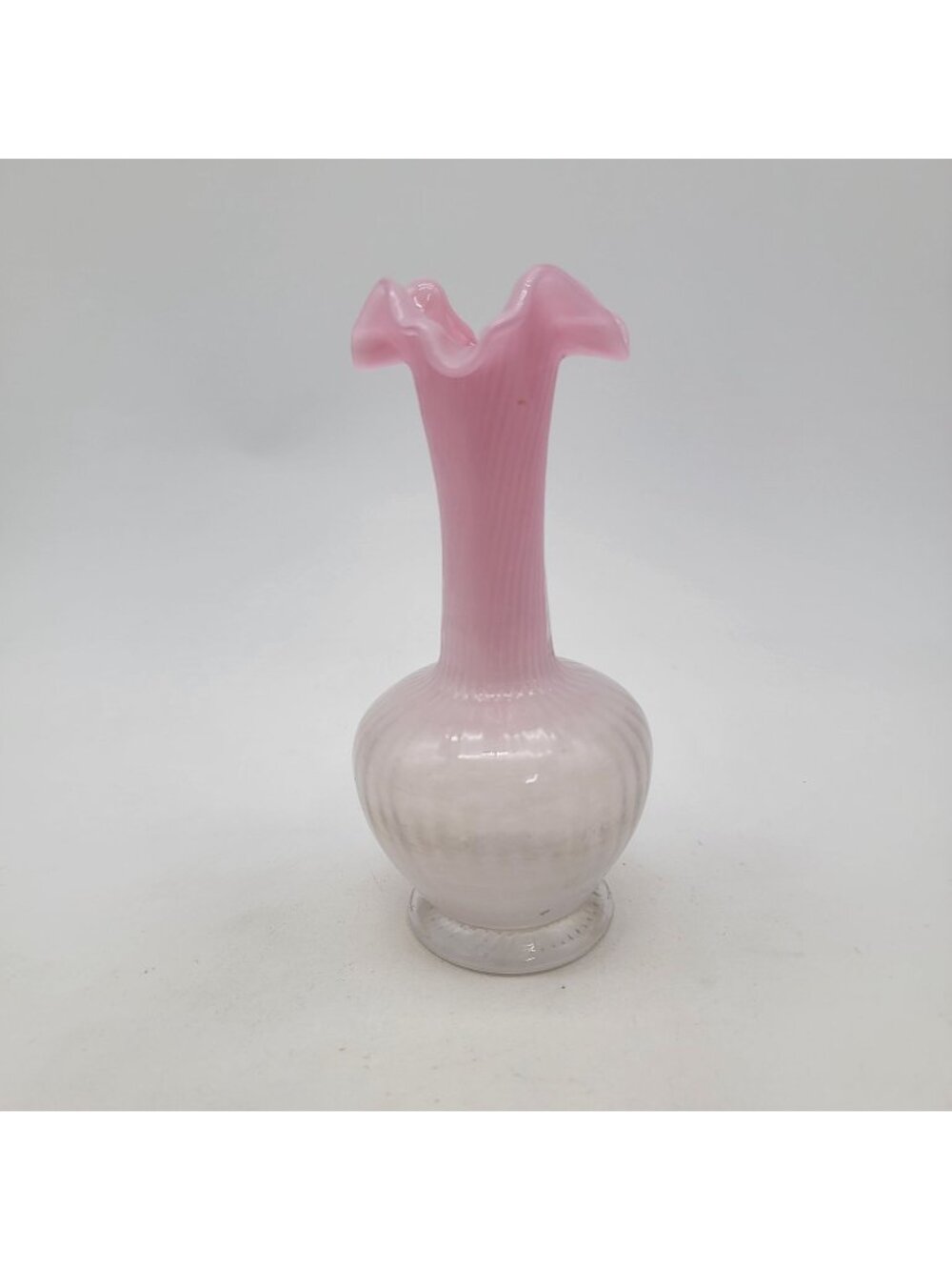 Vintage Victorian Ruffled Ombre Pink Art Glass Vase Collectible Decor